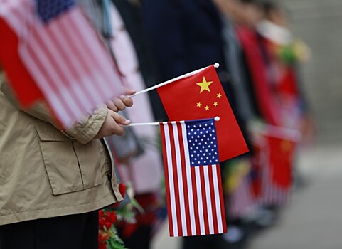Азиатские политики и эксперты предупредили об опасности противостояния США и Китая