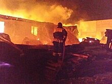 В Нефтеюганске пожар уничтожил жилой дом из 32 квартир