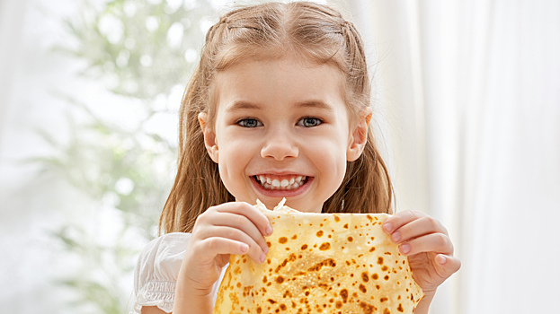 Главное блюдо Масленицы: сколько блинов можно  съесть  ребёнку за один раз