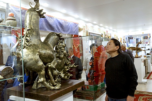 Десятки тысяч экспонатов и 18 залов: Галерею Бардамова в Улан-Удэ называют "Бурятской Третьяковкой"