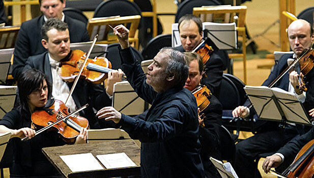 Гергиев и Симфонический оркестр Мариинского театра выступят в Италии