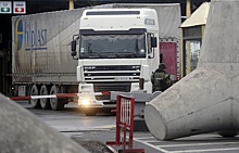 Границу с Крымом полностью закрыли для грузовиков