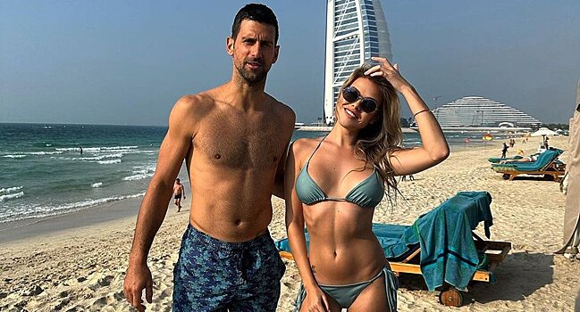 «Неудивительно, что он проиграл 😂». Бывший тренер Шараповой – о фото Джоковича с девушкой в бикини