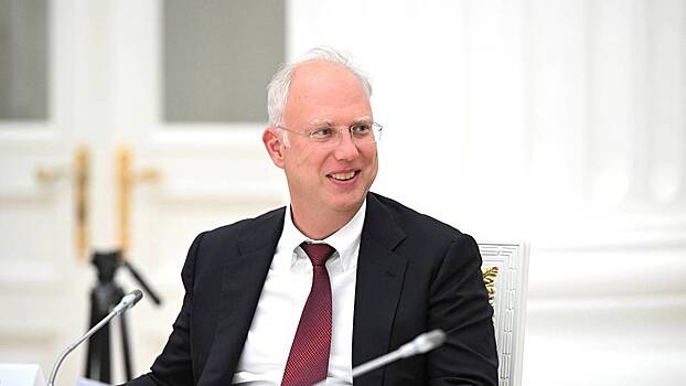 Глава РФПИ заявил о крахе «ложных нарративов Байдена» на фоне прощания с Кирком