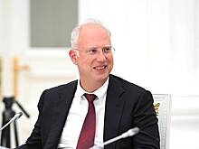 Глава РФПИ заявил о крахе «ложных нарративов Байдена» на фоне прощания с Кирком