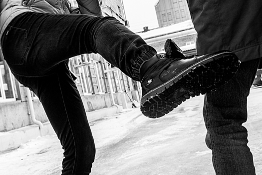 Драка десятков рабочих привела к смерти в Ростовской области