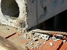 В Барнауле на ребенка упала строительная плита