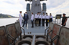 Никитин приветствовал экипаж ракетного корабля «Великий Устюг»
