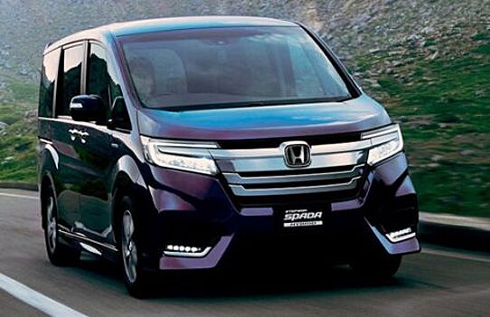 Honda выводит на рынок обновлённый минивэн Stepwgn