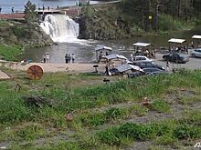 Спрыгнул с водопада и погиб мужчина в Карпысаке