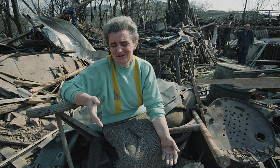 Бомбами и ракетами были уничтожены или повреждены 89 фабрик и заводов, 48 больниц и госпиталей, 82 моста, 70 школ, 18 детских садов, 9 зданий университетских факультетов и 4 общежития, 35 церквей, 29 монастырей, 40 тысяч жилых домов.