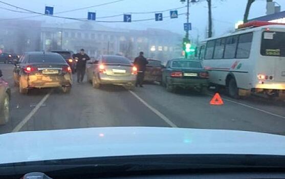 Только что произошло ДТП на улице Ленина