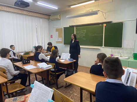 В Самарском регионе полицейские напомнили старшеклассникам и студентам об ответственности за противоправную деятельность