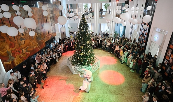 Юные волгоградцы посетят новогодние спектакли в обновленном ТЮЗе