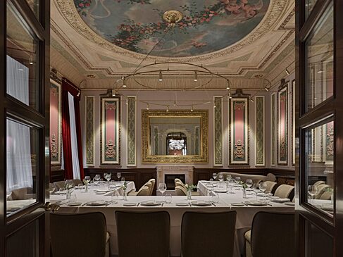 Балет, музыка и гастрономический ужин – Новый год в ресторане Savoy