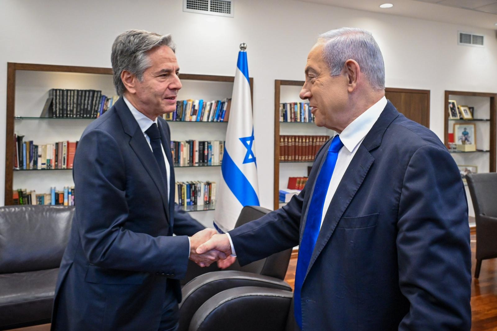 СМИ: Блинкен заявил Нетаньяху, что безопасность Израиля под угрозой из-за Газы