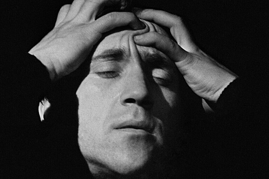 На аукционе не нашлось покупателя, который смог бы приобрести посмертную маску Высоцкого