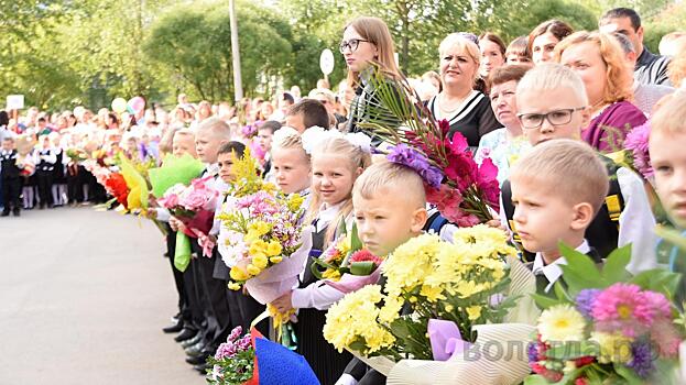 О предстоящей работе школ во время эпидемии коронавируса расскажут вологжанам