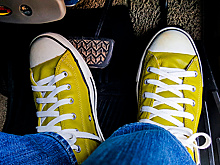 Почему в кроссовках не стоит садиться за руль?