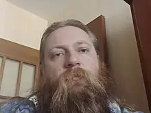 «Баре — это те, у кого деньги»: отец девочки-вундеркинда Тепляковой раскопал топор войны с бывшим арендодателем