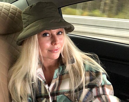 «Я плод взаимной любви»: актриса Елена Корикова трогательно обратилась к своей семье