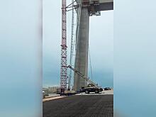 Монтаж вантовой системы моста через Обь продолжается в Новосибирске