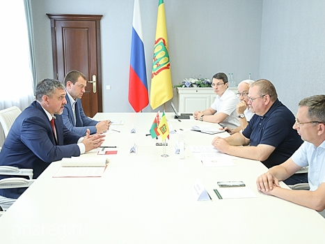Мельниченко и Новиков обсудили открытие дилерского центра компании «Гомсельмаш» в Пензенской области