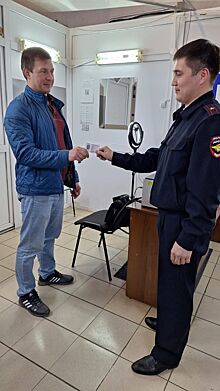 Оренбуржцам выдают новые водительские документы взамен утраченных в результате паводка