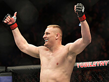 Российские бойцы поругались на дуэли взглядов перед боем UFC