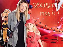 «Копия мамы»: 7-летняя дочь Марии Горбань примерила накладные ресницы