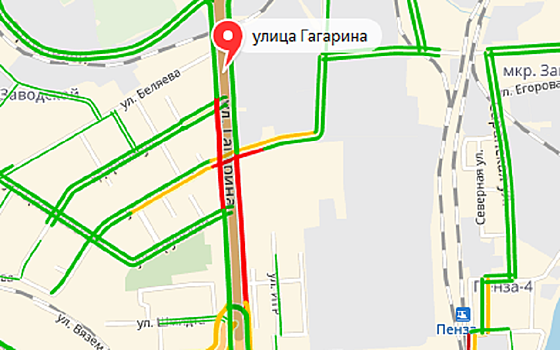 Утром пензенцы теряют время в пробке на улице Гагарина