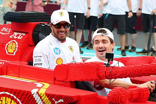 Хэмилтон и Леклер обратились к болельщикам Ferrari