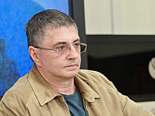 Хроники коронавируса: Мясников объяснил смерти после AstraZeneca