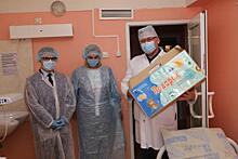 Новорожденные на Камчатке получили первые подарки от правительства региона