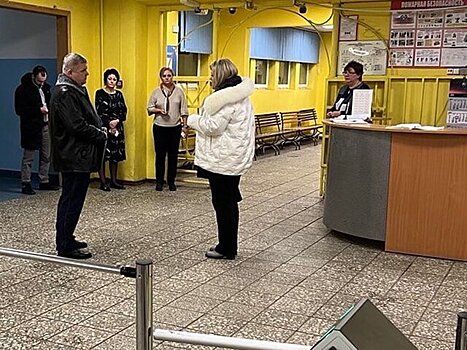 Пострадавшую в Химках школьницу перевели в хирургическое отделение