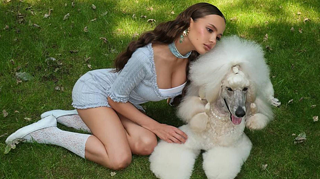 Валя Карнавал в свадебном образе заинтриговала поклонников на фоне слухов о романе с бизнесменом