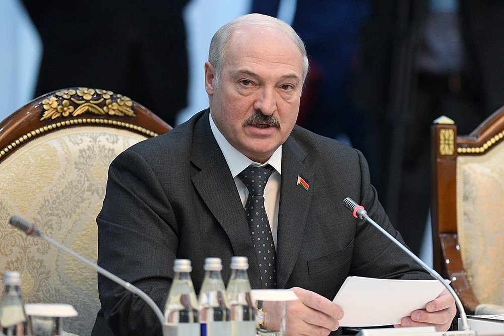 Лидер Белоруссии Лукашенко призвал сделать 2023-й год мирным и спокойным