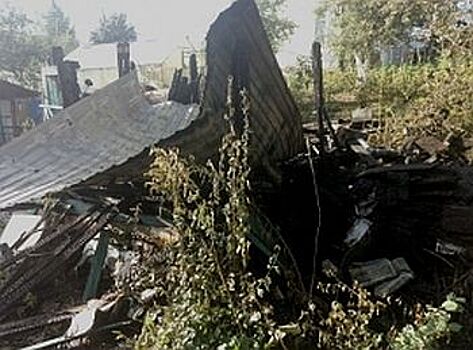 Печной пожар уничтожил баню в Нижнем Новгороде