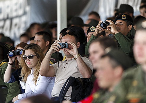 Более 100 тыс. человек посетили парад военно-транспортных самолетов в Иваново