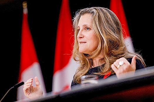 Украинка Христя Фриланд будет баллотироваться на пост премьер-министра Канады