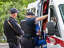 Реакцию прохожих на убийство судьи в российском регионе сняли на видео. Они могут попасть под уголовную статью за бездействие