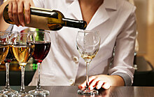 Алкогольный этикет: 13 правил от сомелье