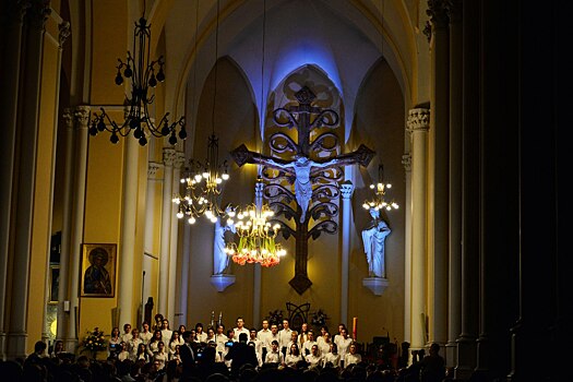 Хор из Тимирязевского выступил с концертом в кафедральном соборе на Малой Грузинской