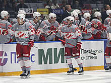 "Спартак" проиграл "Сибири" в КХЛ и прервал девятиматчевую победную серию