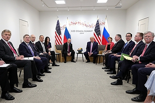 Экс-советница Белого дома раскрыла подробности о «красивой переводчице» Путина