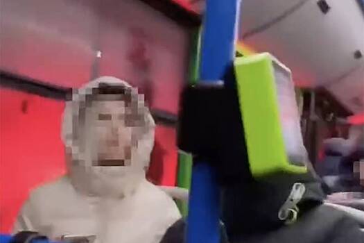 Россиянку пятью ударами ножа повалили на улице