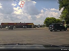 Два переполненных пассажирских самолёта чуть не столкнулись в воздухе за пять секунд