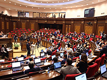 Парламент Армении отменил студентам отсрочку от армии