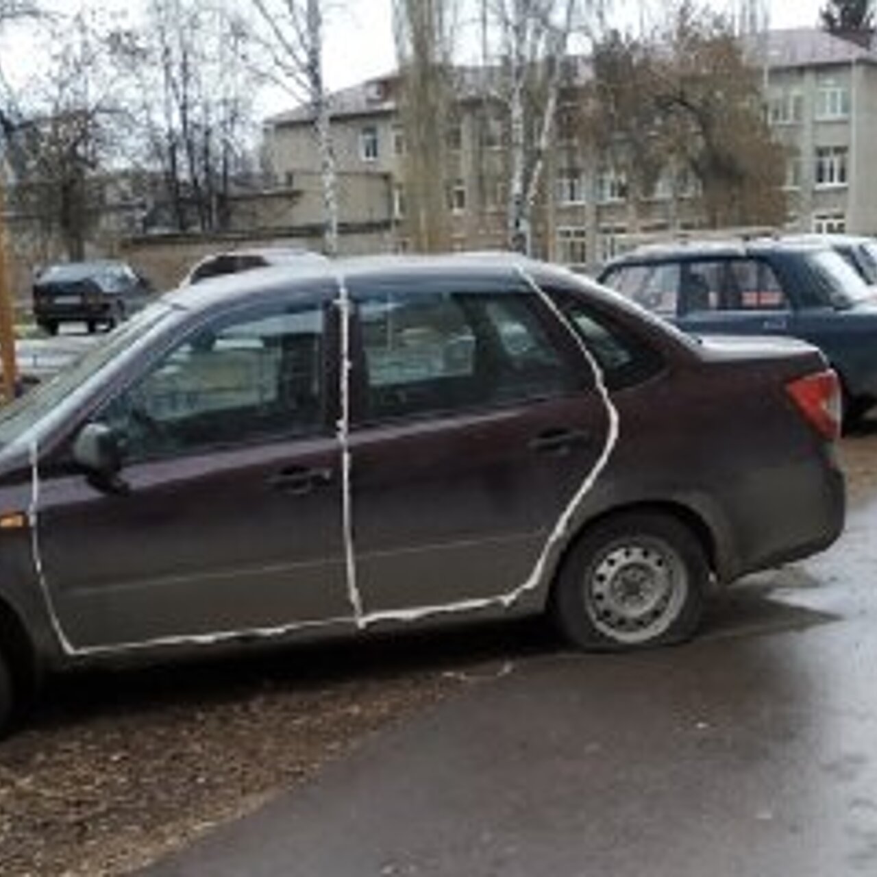 В Башкирии за неправильную парковку запенили все двери в автомобиле -  Рамблер/авто