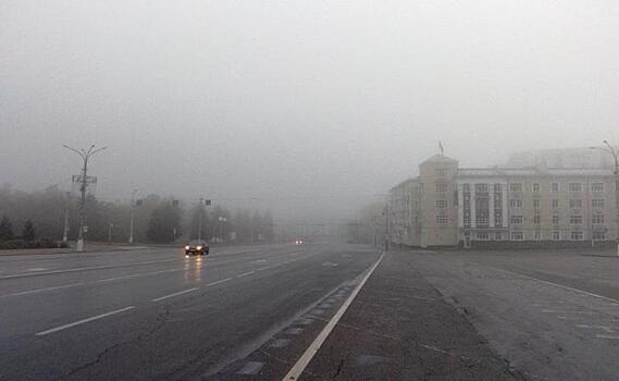 Вице-премьер Денис Мантуров передал Курской области 21 автомобиль скорой помощи